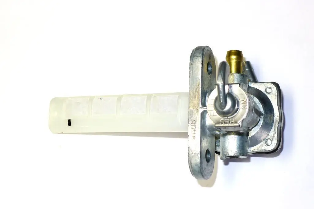 Suzuki Gs300 Gs450 Gs550 Fuel Petcock Gas Tank Switch - Made In Japan 1