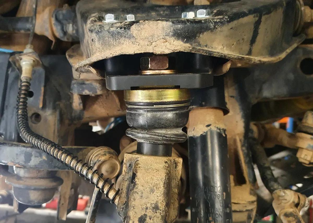 Toyota Hilux N60 Ifs - Adjustable Upper Ball Joint Kit 2