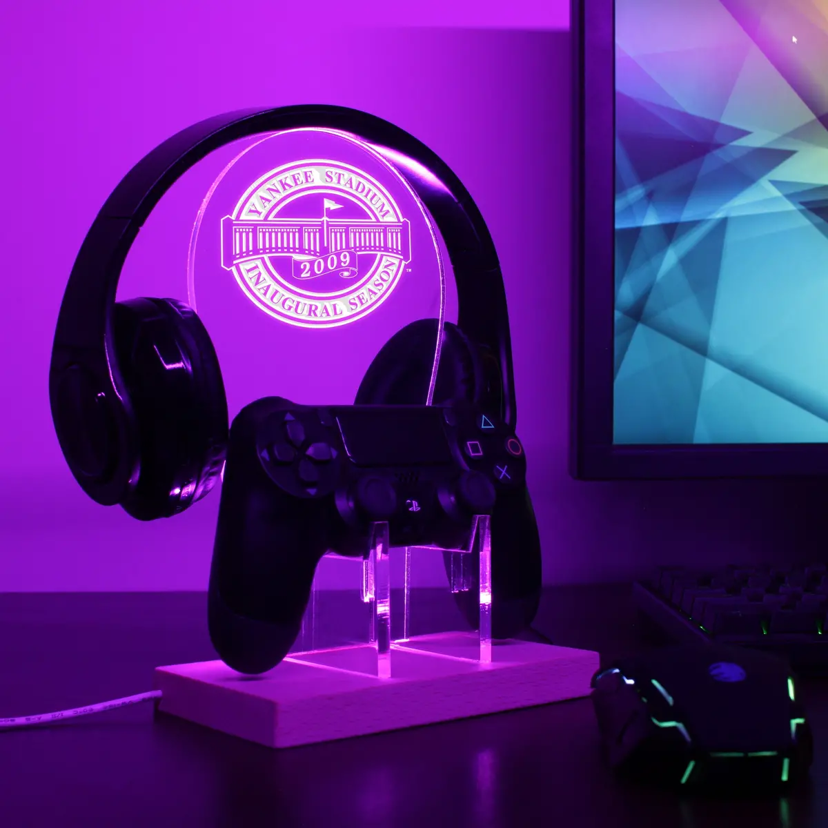 New York Yankees Stadium Led Gaming Headset Controller Stand 1