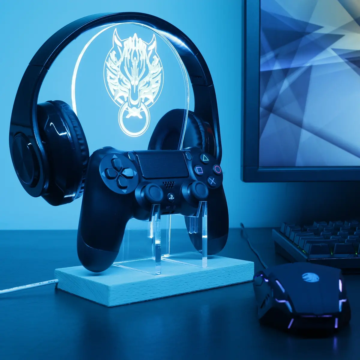 Final Fantasy Vii: Advent Children Led Gaming Headset Controller Stand 1