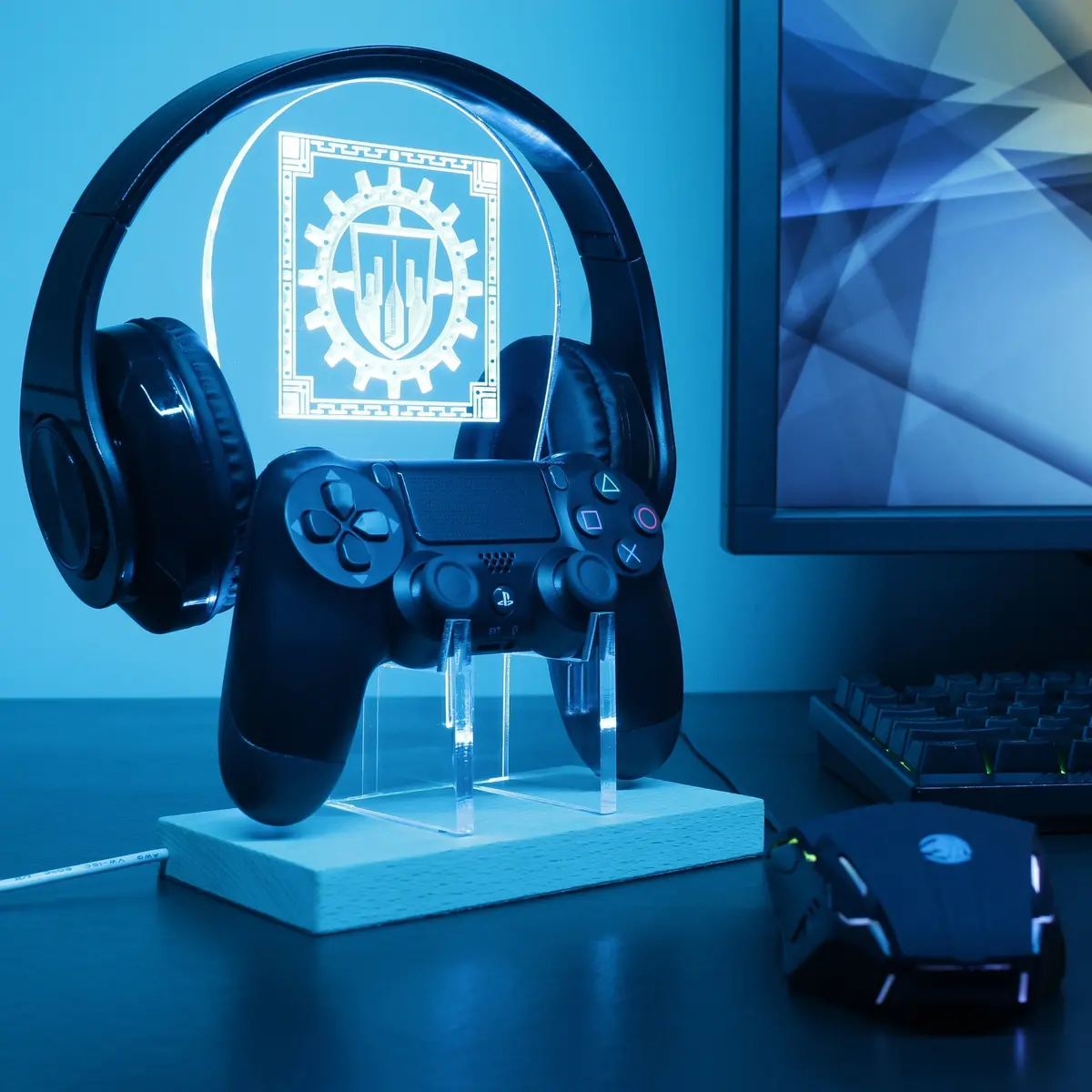 Battlestar Galactica Led Gaming Headset Controller Stand 1