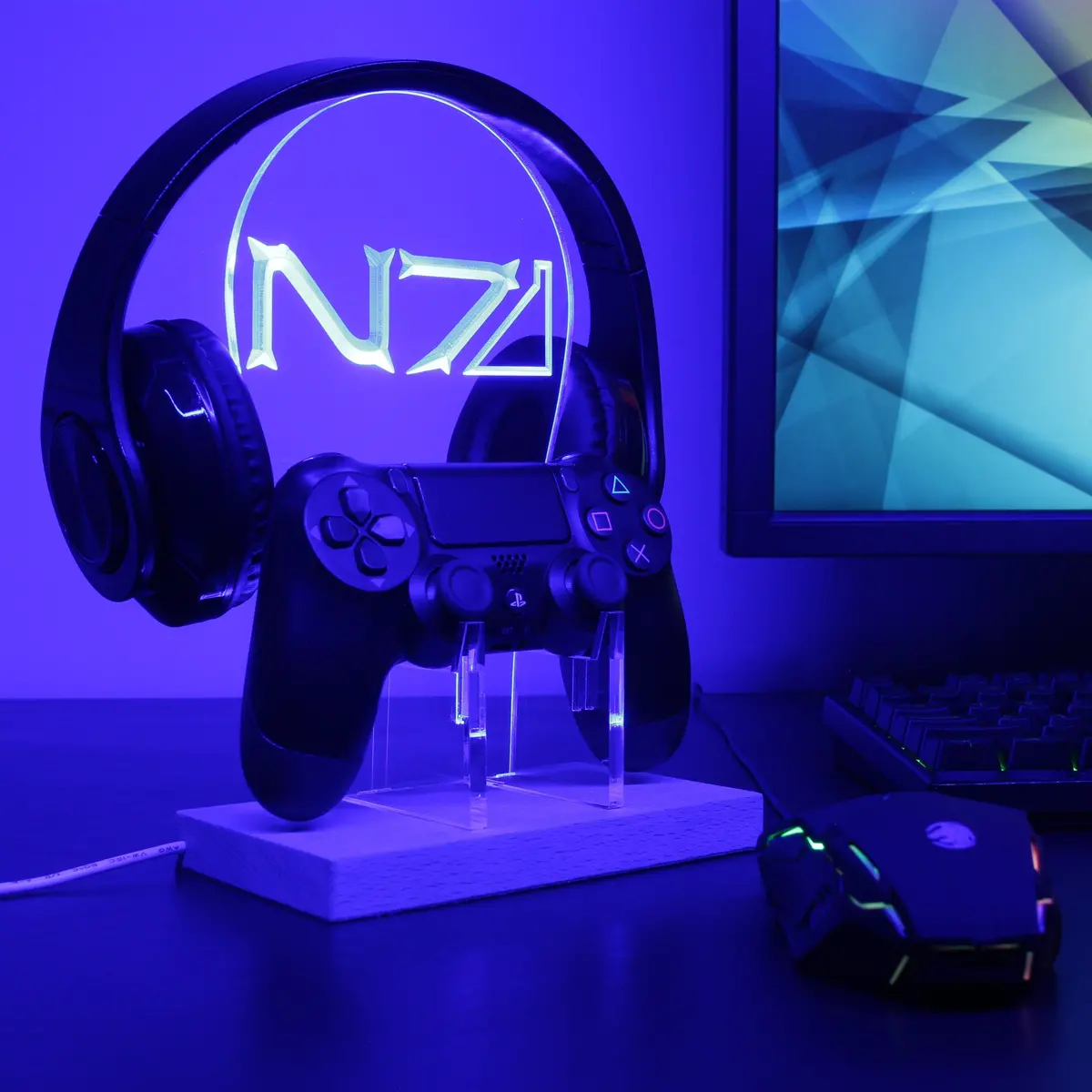 Mass Effect Led Gaming Headset Controller Stand 1