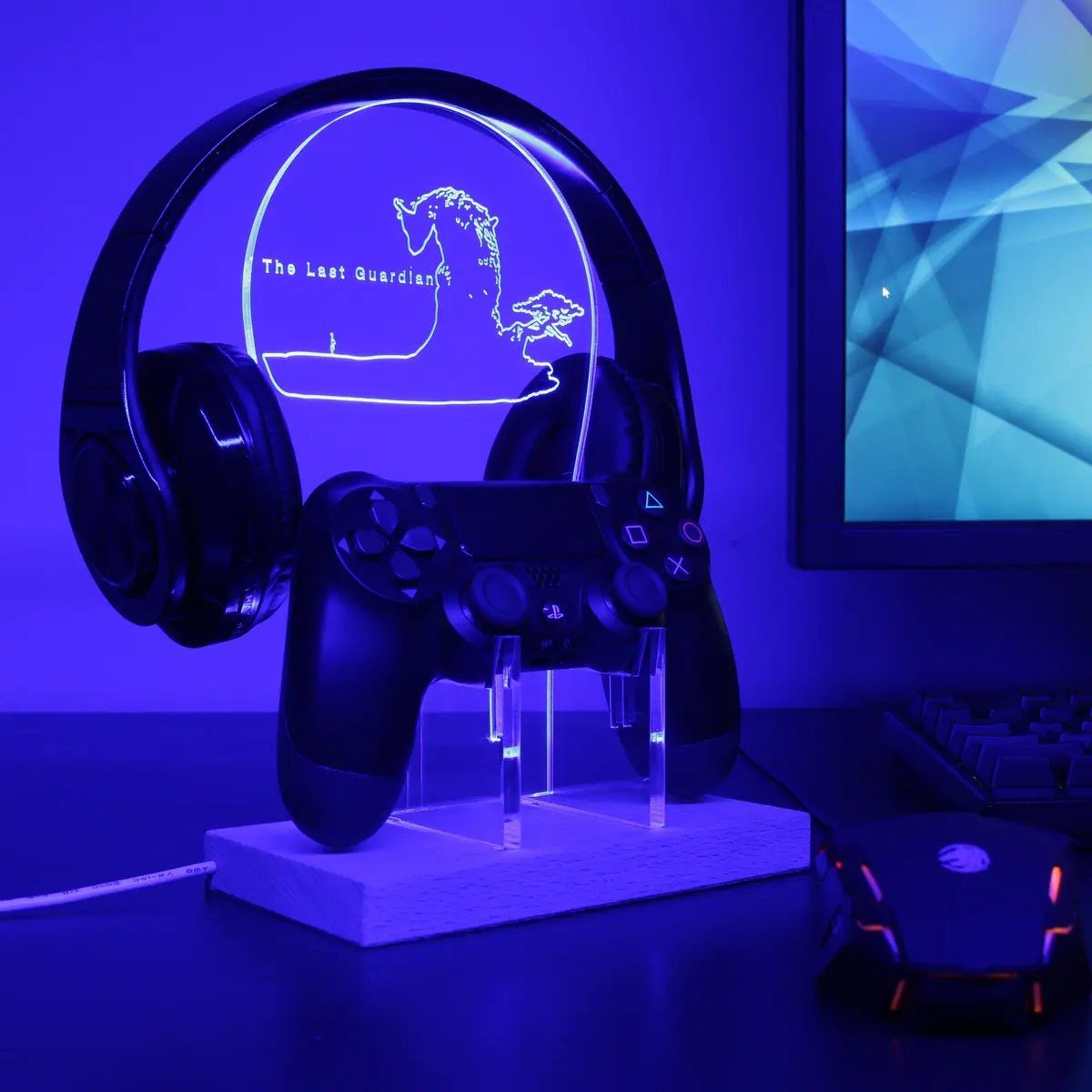 The Last Guardian Led Gaming Headset Controller Stand 2