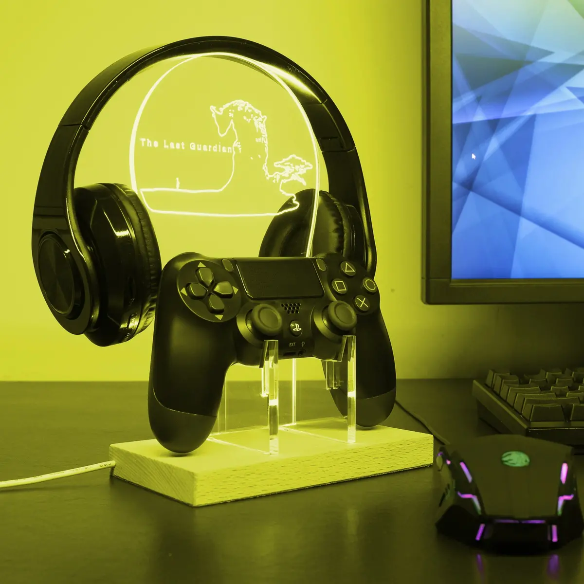 The Last Guardian Led Gaming Headset Controller Stand 1