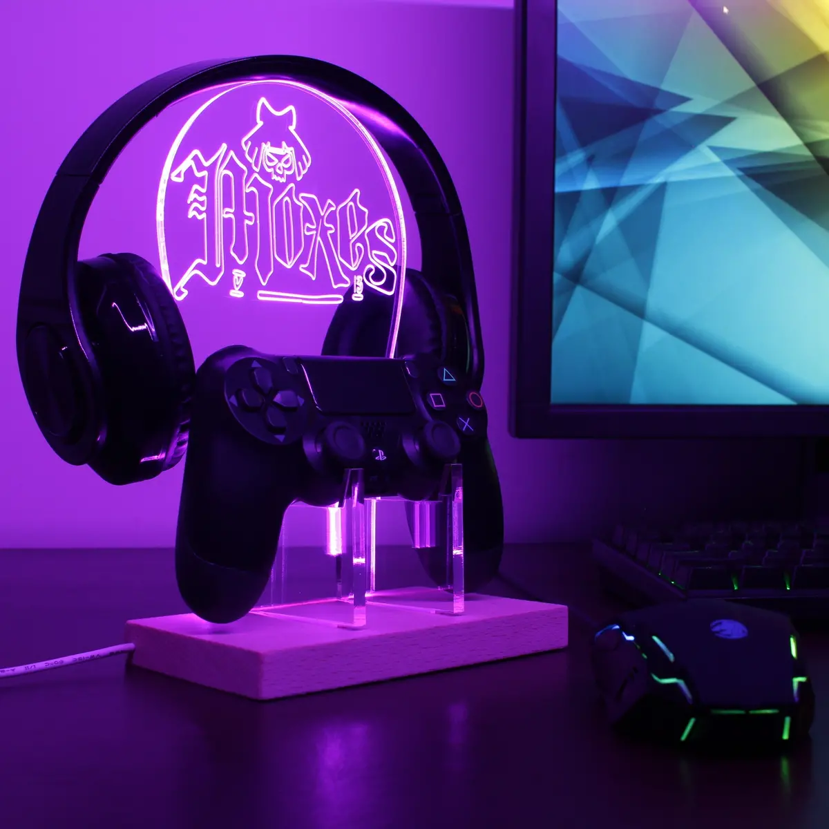 Cyberpunk 2077 Moxes Led Gaming Headset Controller Stand 1