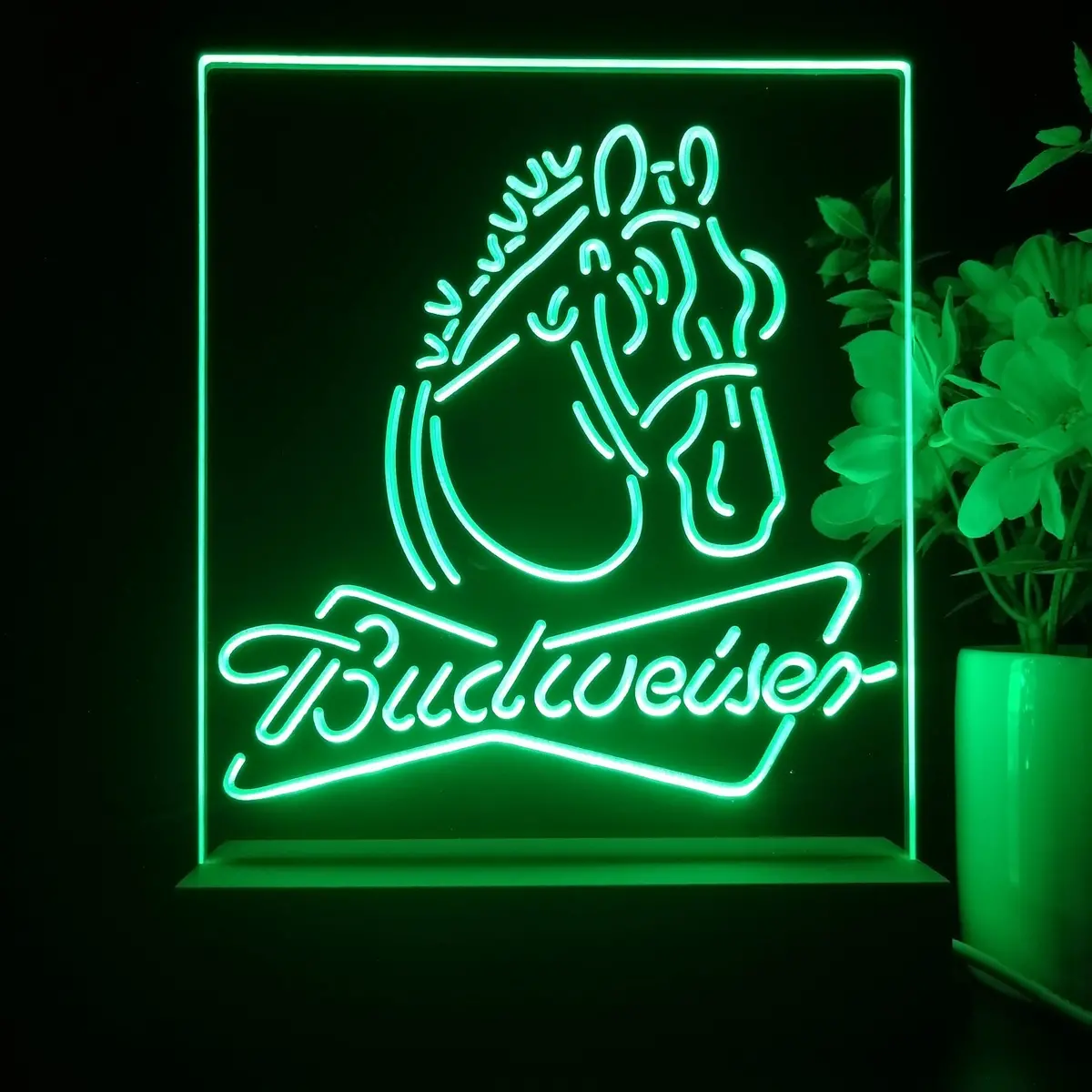 Budweiser Clydesdale Horse Head 3D Illusion Night Light Desk Lamp 1