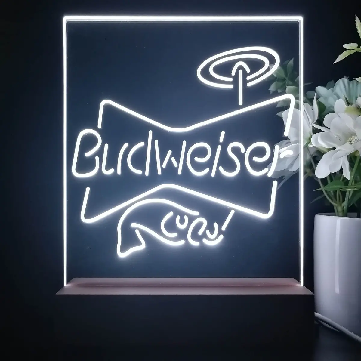 Budweiser Fish 3D Illusion Night Light Desk Lamp 2