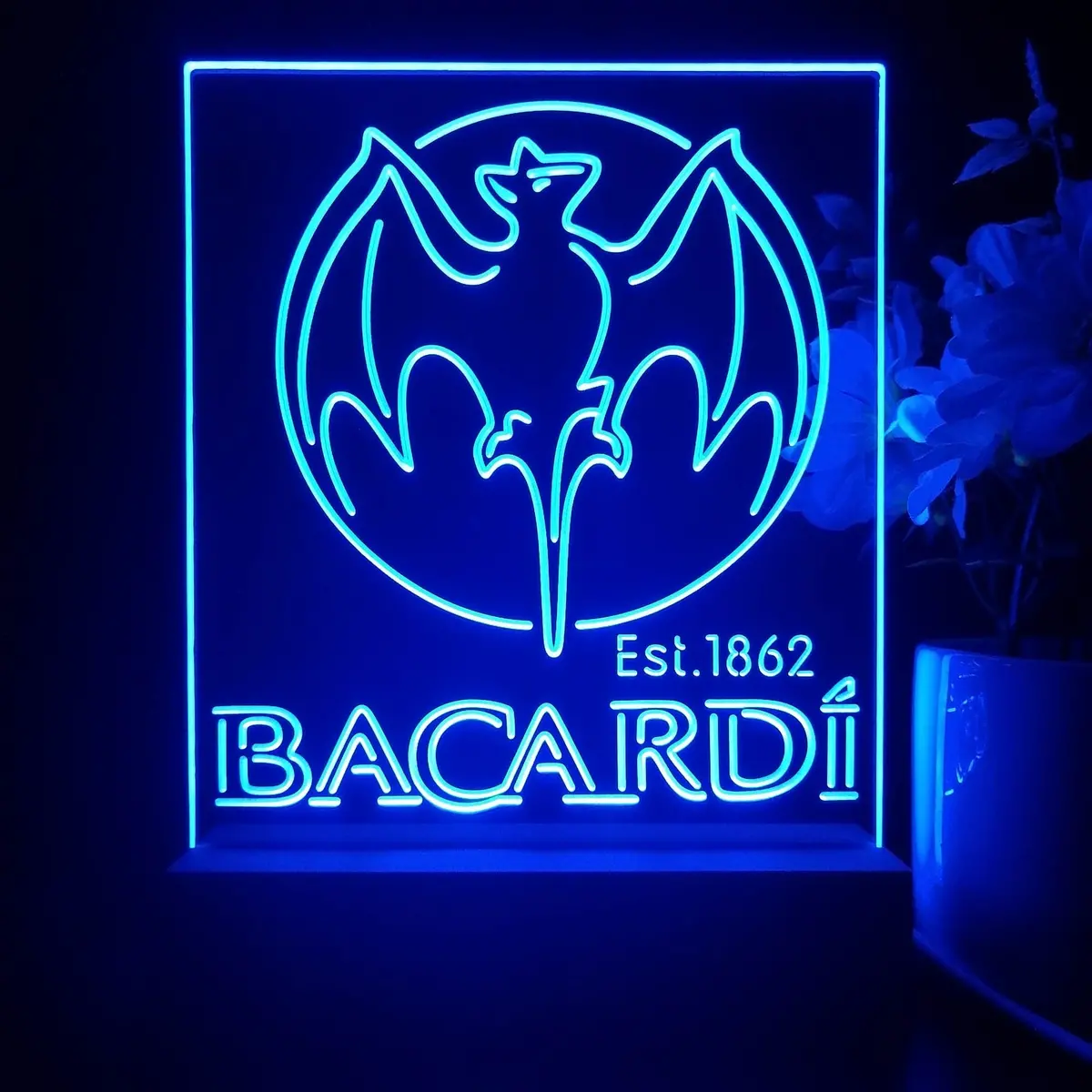 Bacardi Bat Est. 1862 3D Illusion Night Light Desk Lamp 1