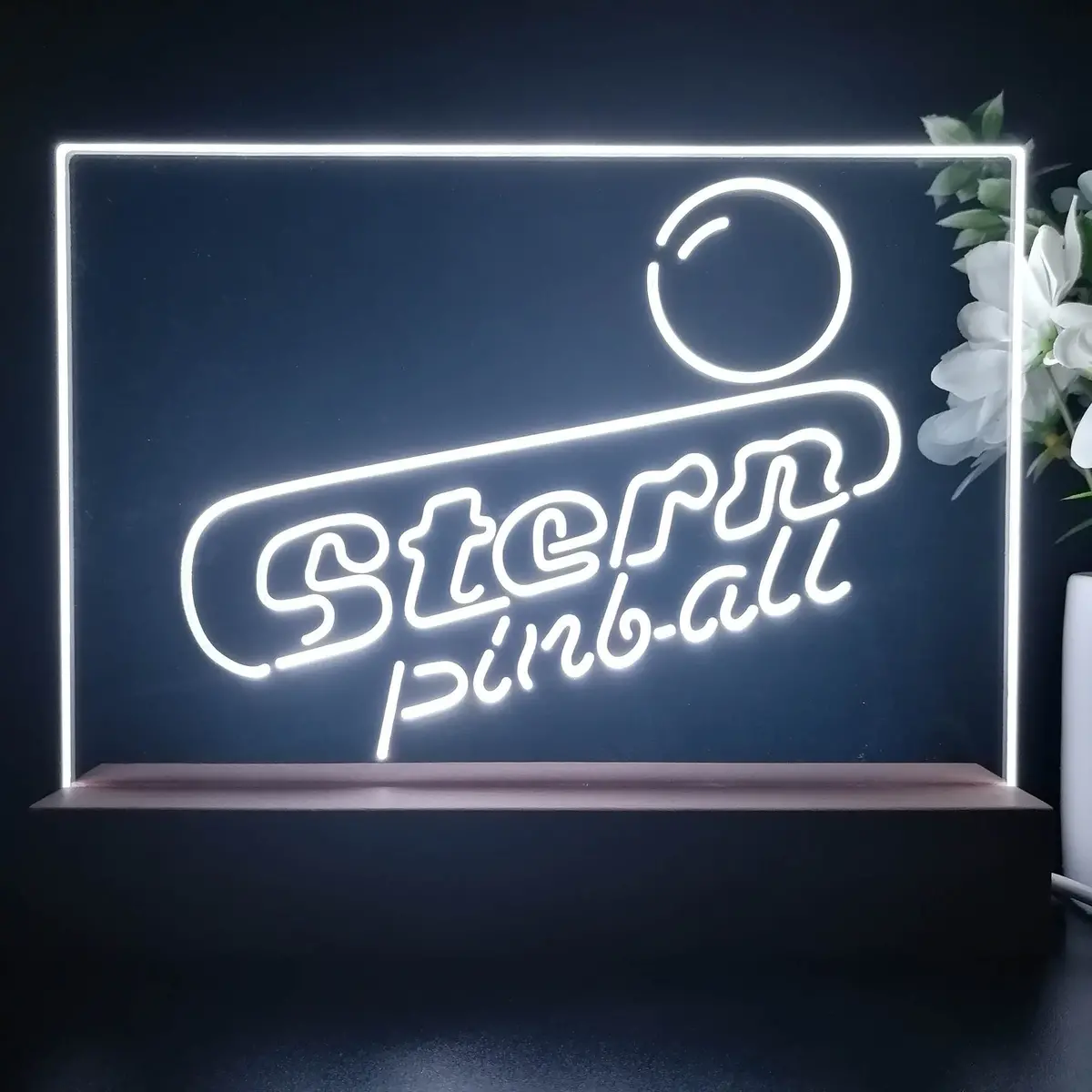 Stern Pinball 3D Illusion Night Light Desk Lamp 1