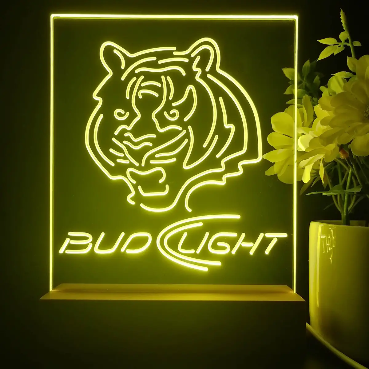 Bud Light Cincinnati Bengals 3D Illusion Night Light Desk Lamp 1