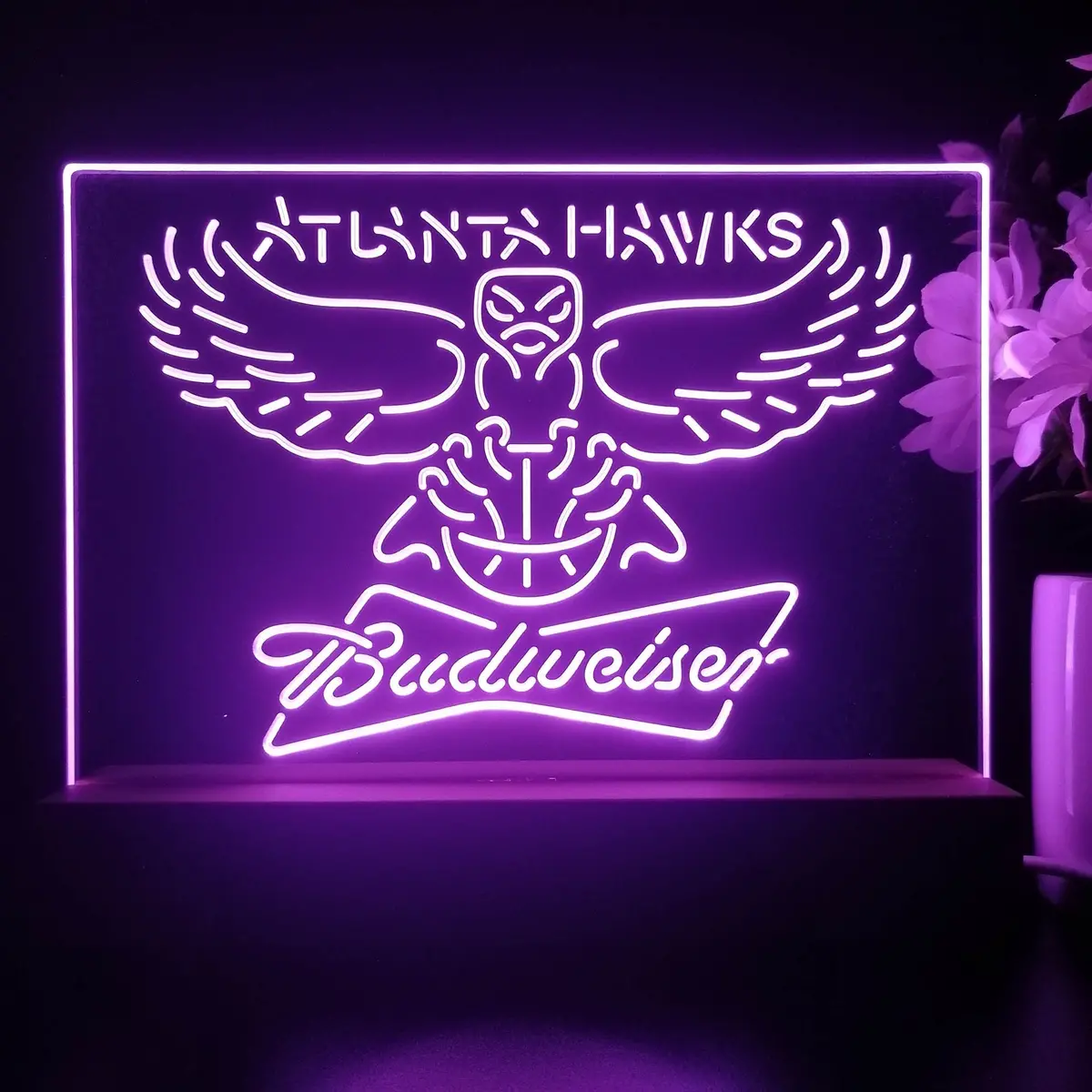 Atlanta Hawks Budweiser Night Light Pub Bar Lamp 1