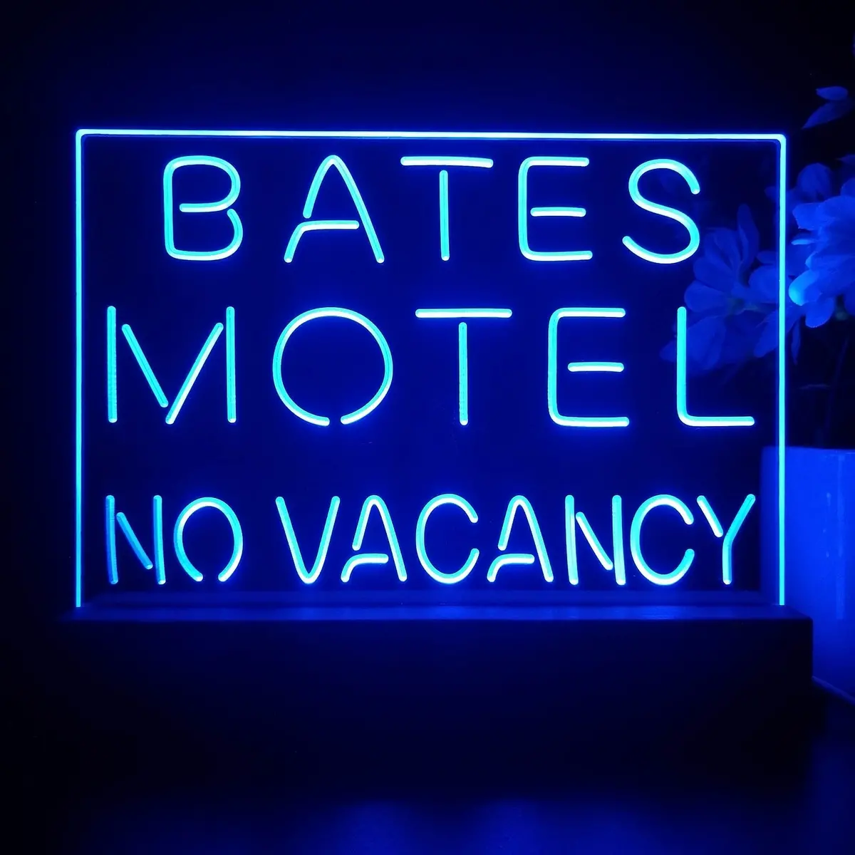 Bates Motel No Vacancy 3D Illusion Night Light Desk Lamp 1