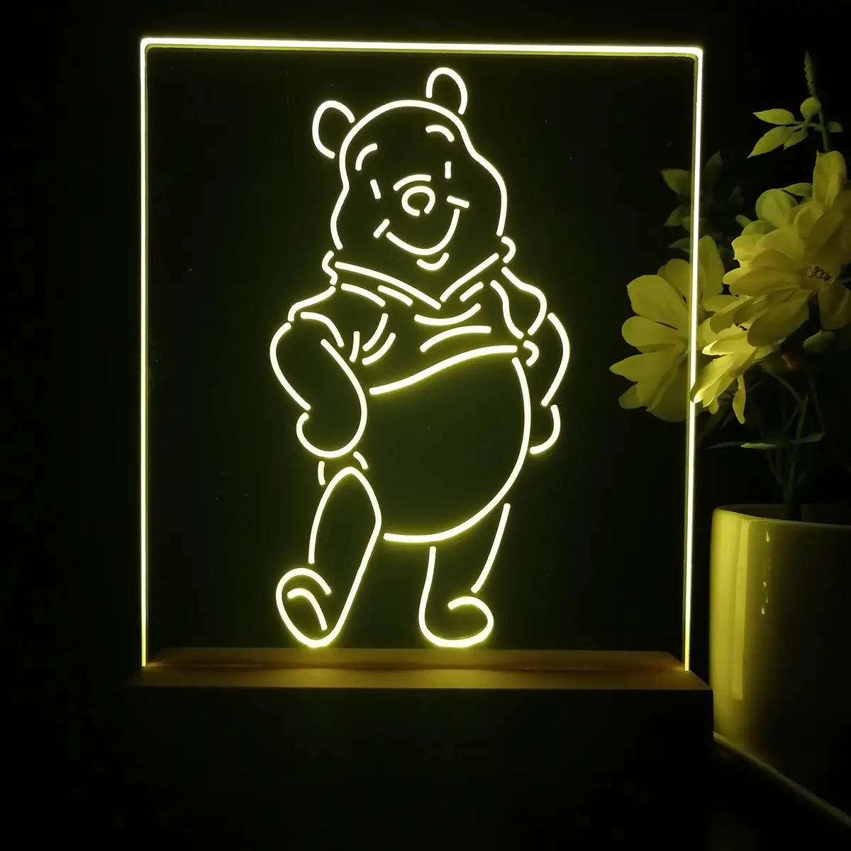 Winnie The Pooh Stand Up 3D Illusion Night Light Desk Lamp 1