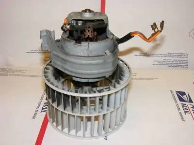 Saab 9-3 99-02 Cabin Heater Fan Blower Motor Assembly Genuine Saab 4759650 / 3 137 220 289  /  3137220289 1
