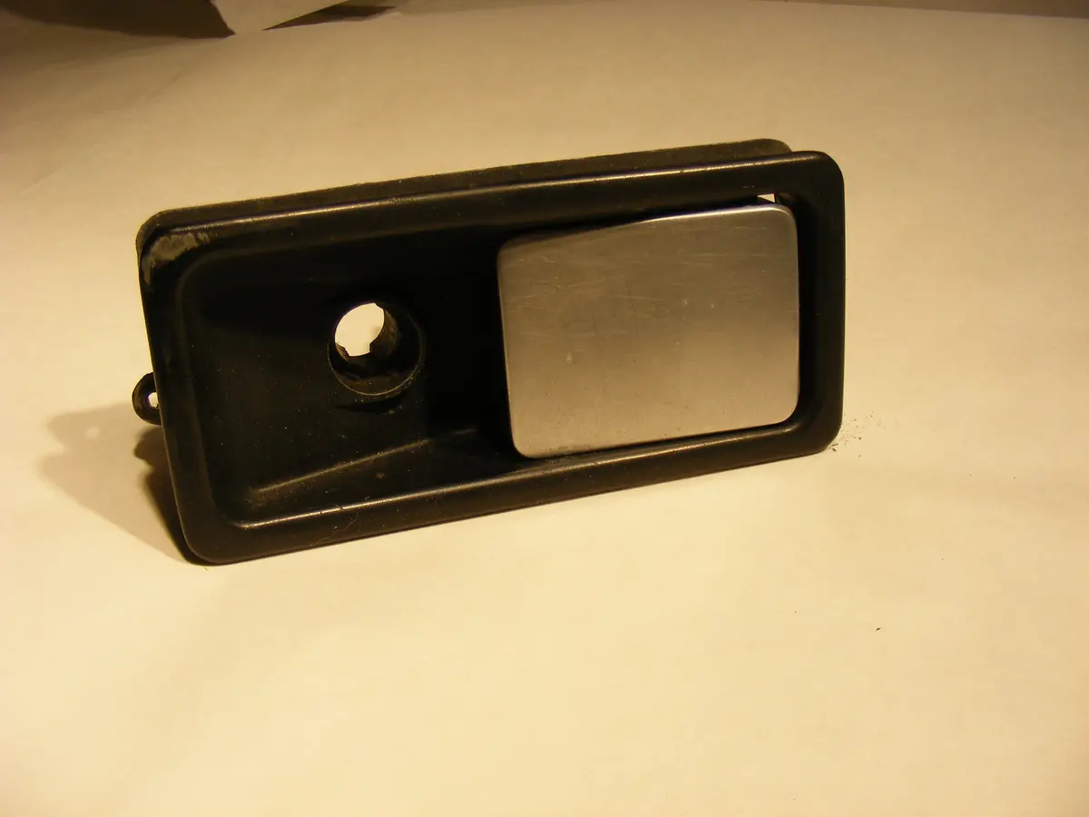 Range Rover Classic Driver Side Front Door Handle In Chrome 87-95 1