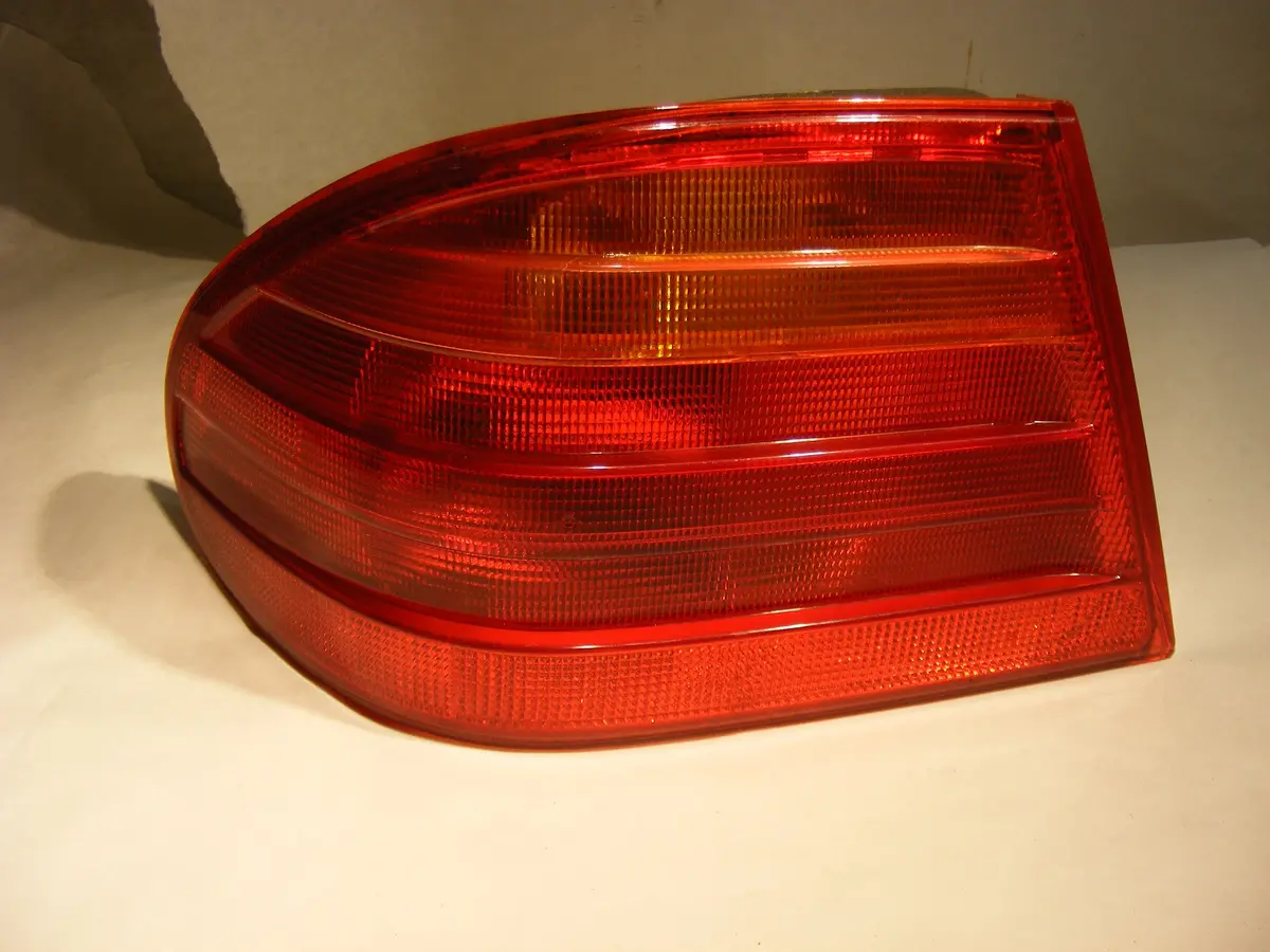 2108200564 1996-1999 Mercedes W210 E300 E320 Sedan Tail Light Lamp Left Oem Component A2108200564 1