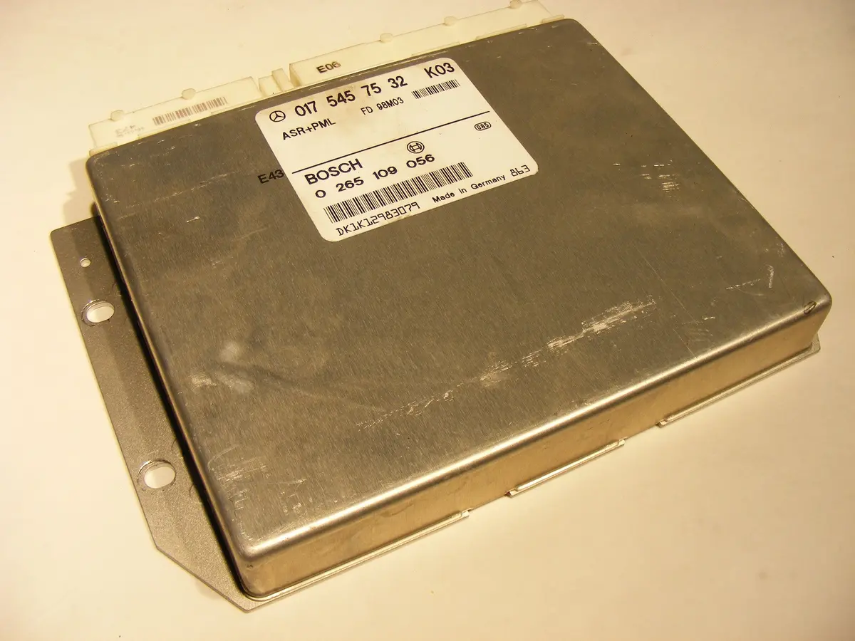 98-99 Mercedes E-Class Abs Mod Computer Control Module 0175457532 Bosch 0265109056 1