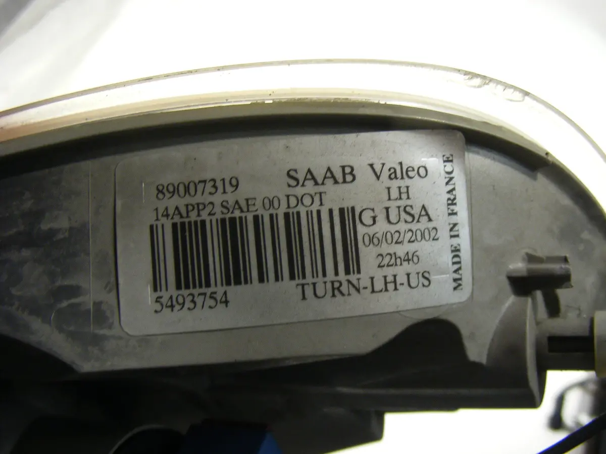 Saab 9-5 Left Hand Driver Side Turn Signal Parking Light Lamp 02 03 04 05 5493754 89007319 5336763 2