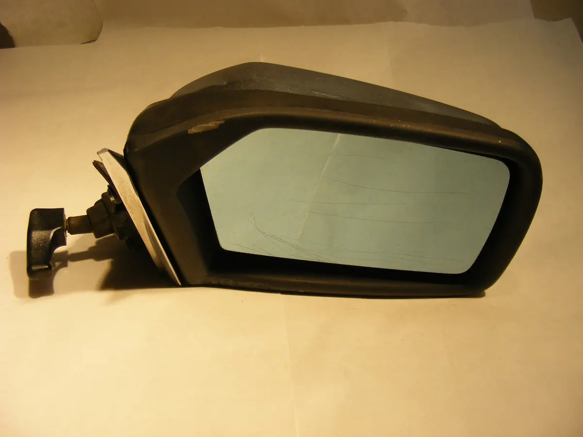 Mercedes W116 Manual Passenger Side Rear View Mirror 1168110641 Rh Side Outside Mirror  300Sd 450Sel 6.9 280Se 1