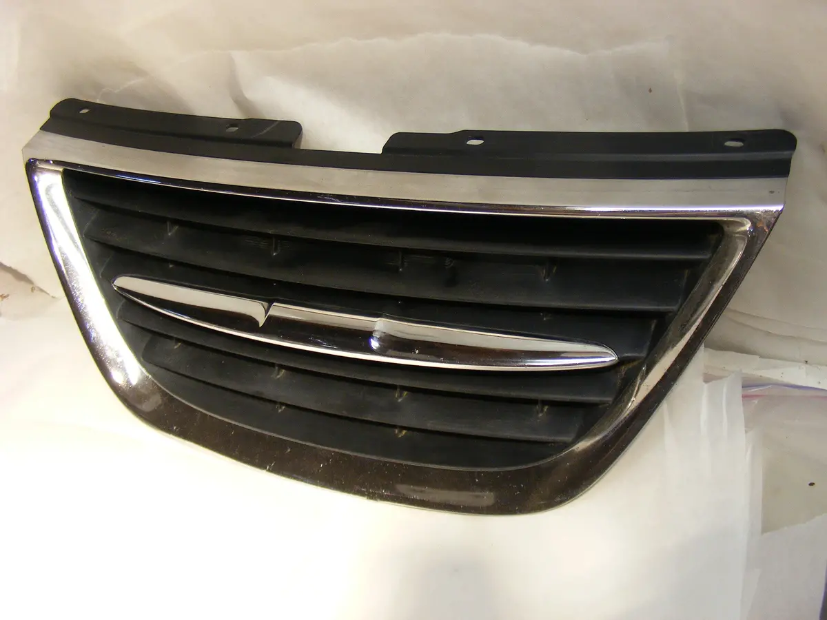 Saab 9-2X 05-06 Center Grille Chrome Grill Assembly 92X 1