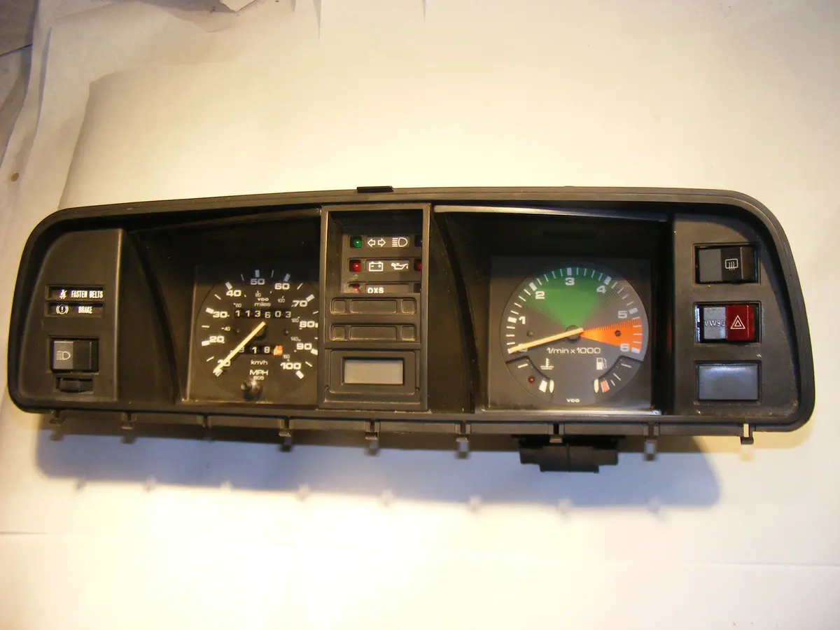 1990 Vw Volkswagen Vanagon Instrument Gauge Cluster 2.1 Liter 1