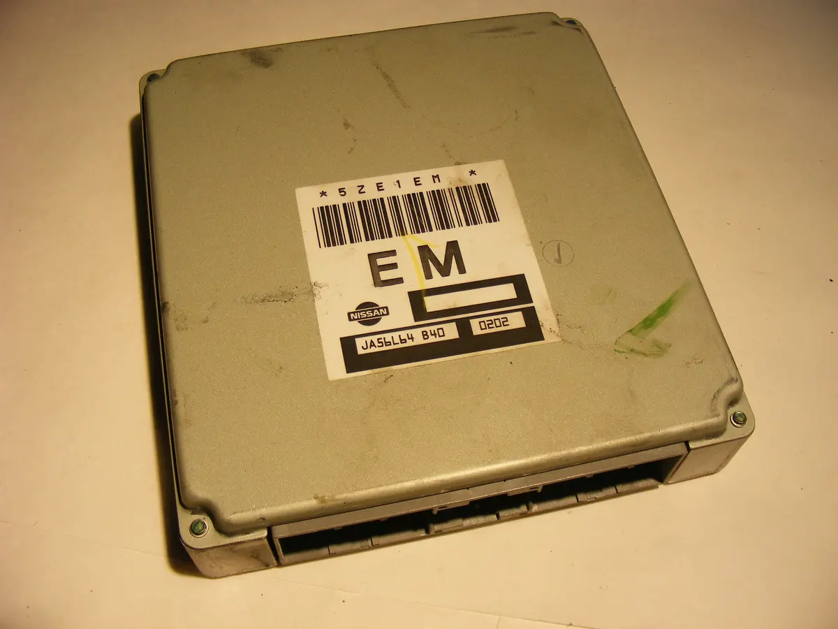 00-01 Gxe Xe Nissan Sentra 1.8 Ecu Ecm Pcm Engine Computer Em 5Ze1em Ja56l64 B40 Em 1