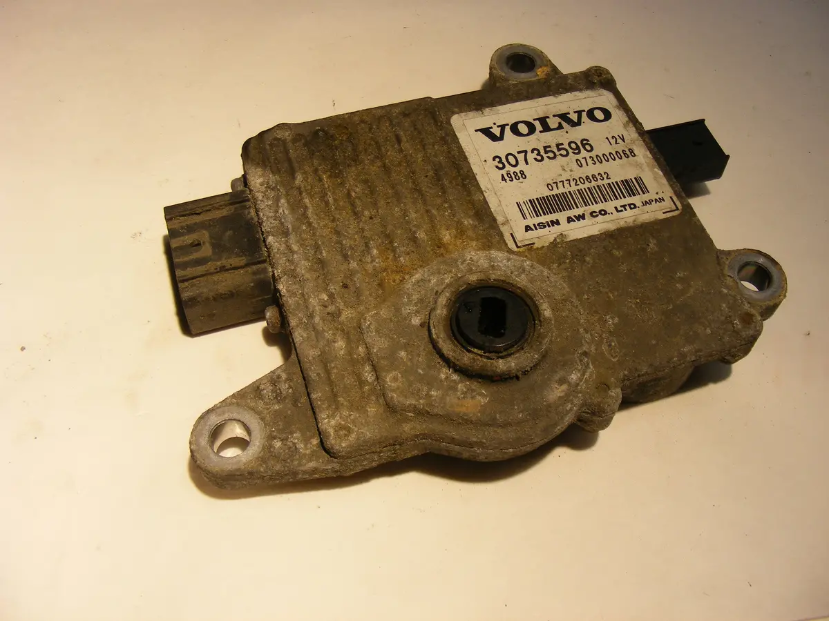 Volvo S40 C70 V50 C30 Transmission Control Module 30735596 Range Neutral Safety Switch 1
