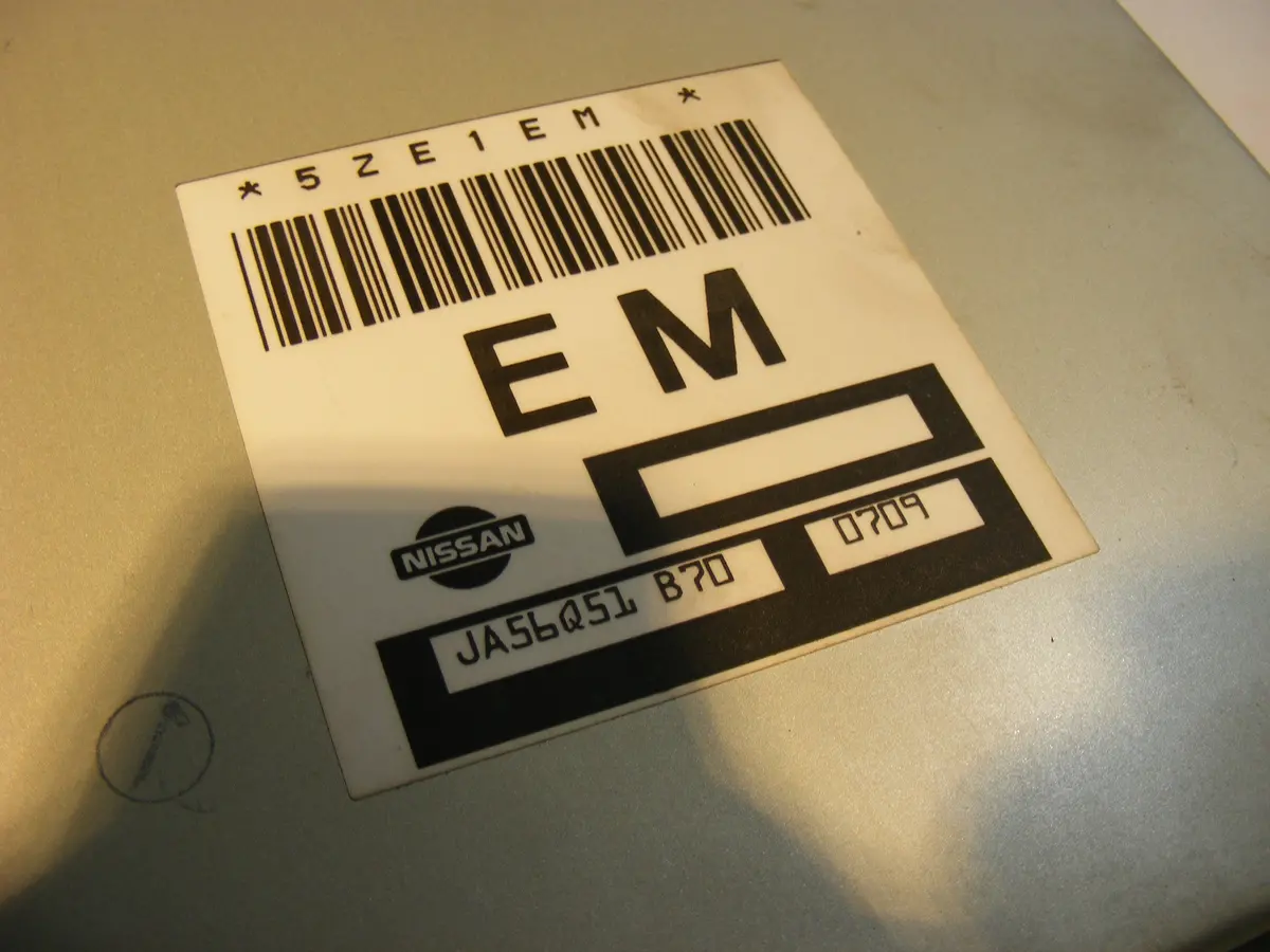 2000-2002 Nissan Sentra Ja56q51 B70 5Ze1em Engine Control Module Ecu Ecm 2