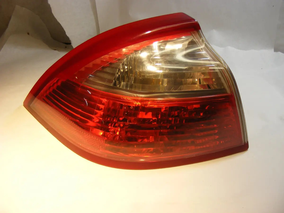04-07 Saab 9-3 Convertible Outer Tail Light Left Driver Oem 04-07 12830373 1