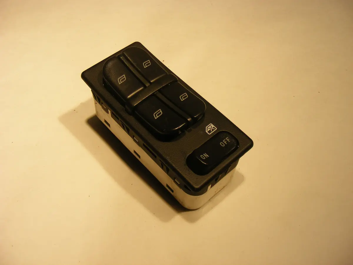 Saab 9-5 Turbo Aero Power Window Switch Pack 5547914 99 00 01 02 03 04 05 06 07 08 09 1