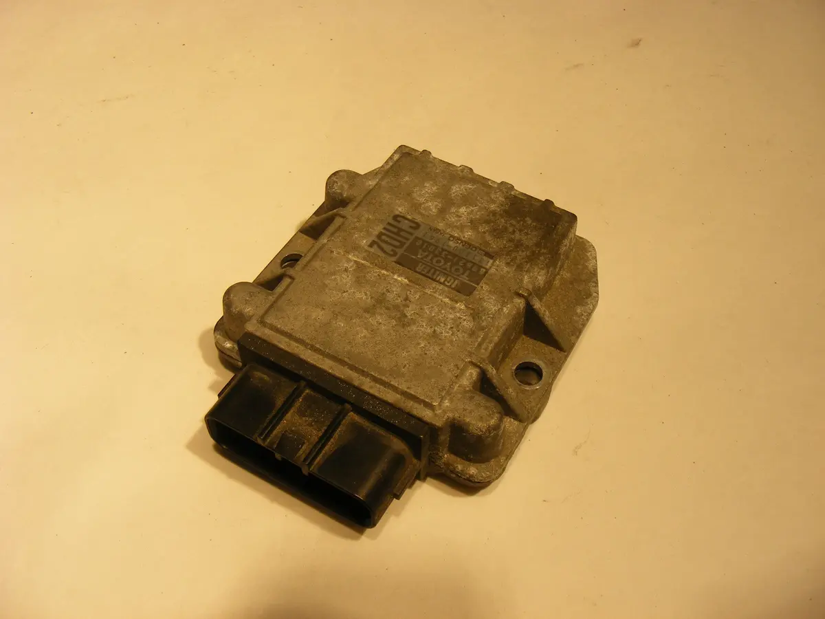 Toyota Igniter 89621 33010 131300-1961 Denso Oem Camry / Lexus Gs-300 Sc-300 2Jz Engine Ignition Control Module Igniter 1