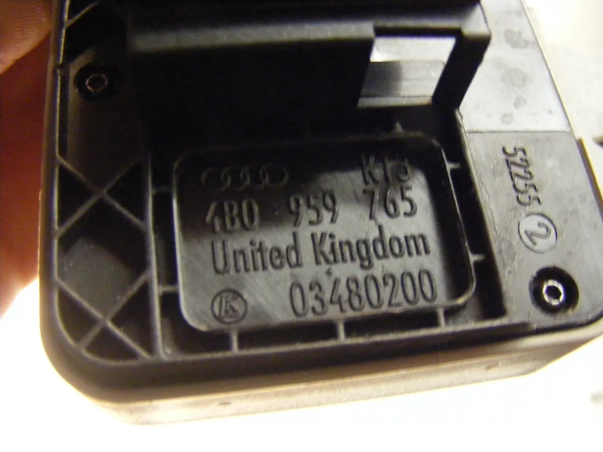 02 Audi A6 Left Driver Seat Adjustment Control Switch Grey 03480200 4B0959765 2