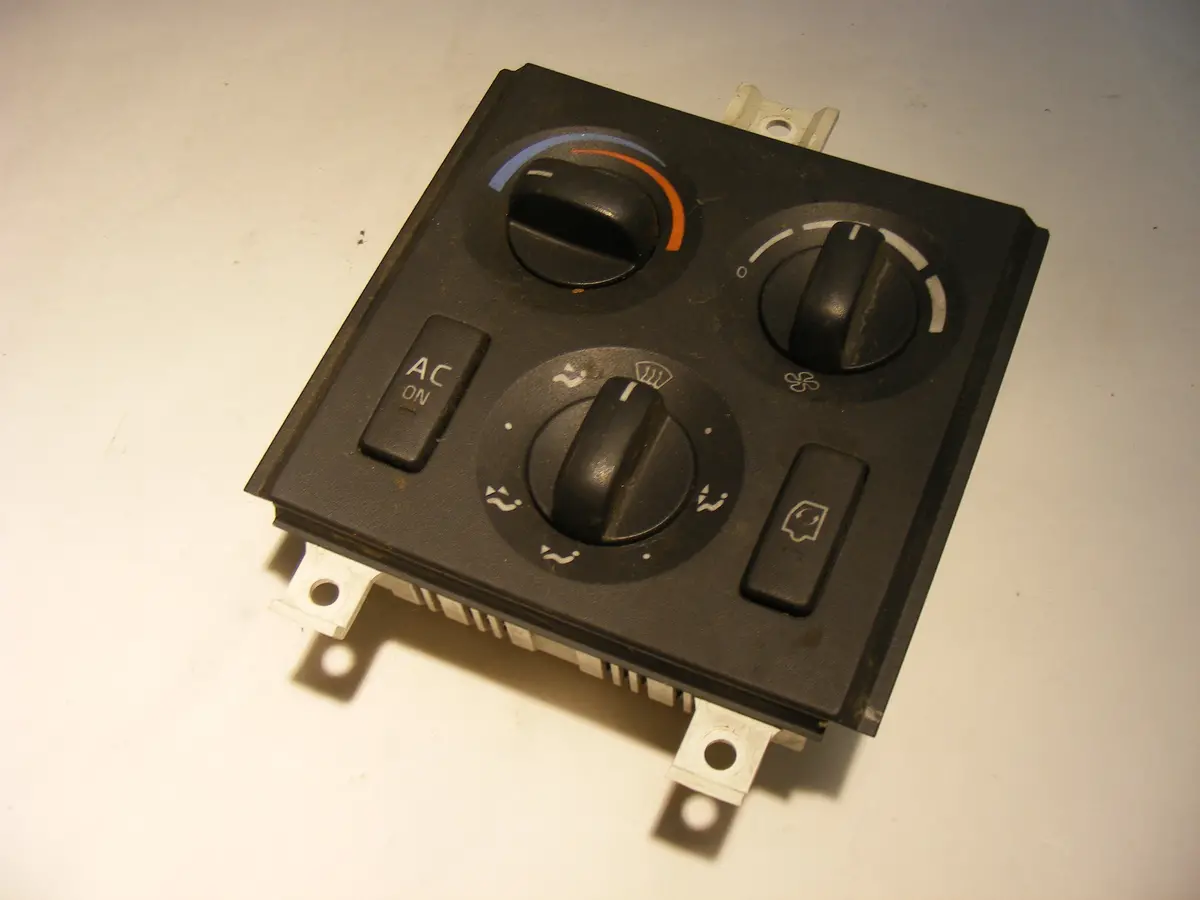 Volvo Vn Vnl 21326144 Commercial Truck Ac Heater Climate Control Unit Behr 1