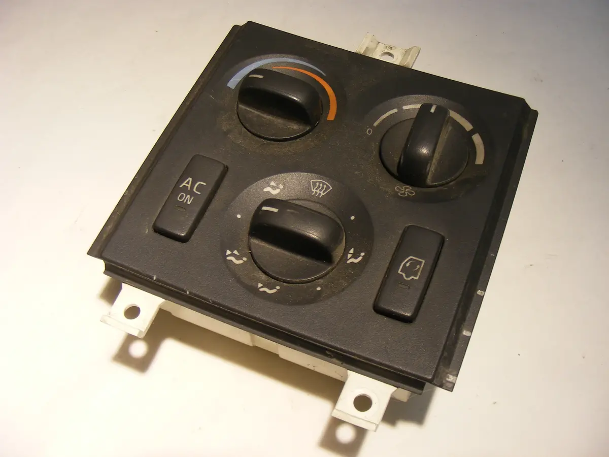 Volvo Vn Vnl 20549634 Commercial Truck Ac Heater Climate Control Unit Behr 1