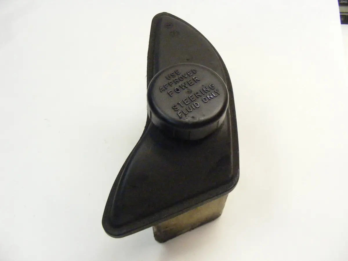 Saab 9000 Cs Cse Aero Tank Reservoir For Power Steering 4190161 4192993 92 93 94 95 96 97 98 1