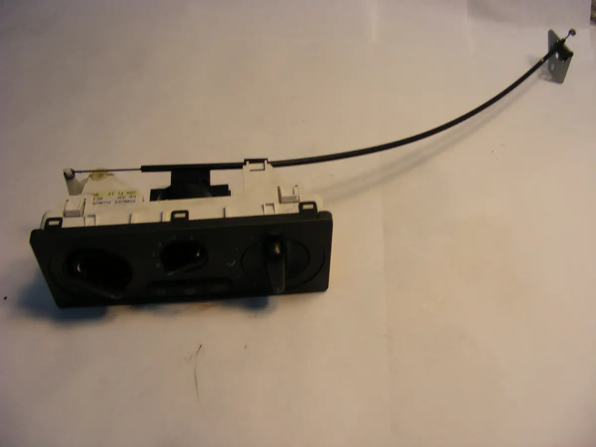 Saab 9-3 Manual Heater Climate Controls 99 00 01 02 5174685 4755559 2
