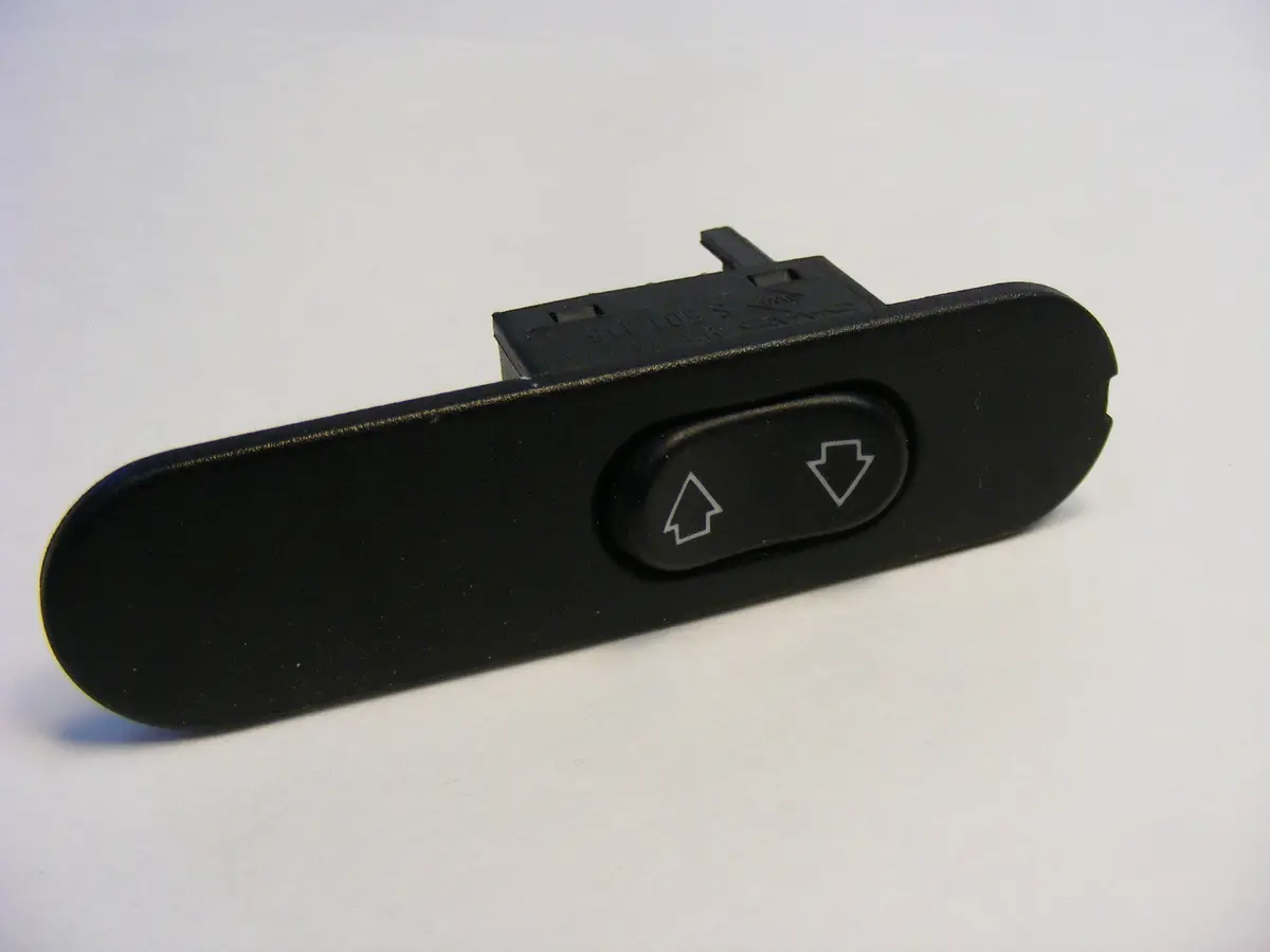 Saab 9000 Cs Cse Aero Turbo Rear Power Window Switch 9503772 1