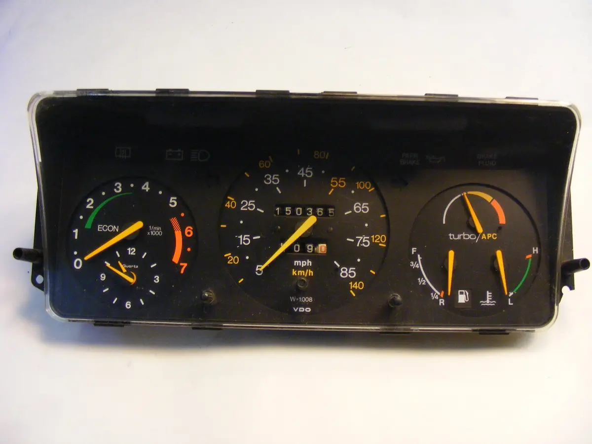Saab 900 Turbo Classic Complete Gauge / Instrument Cluster Assembly 81 82 83 84 8581423 W/ 85 Mph Spedo 1