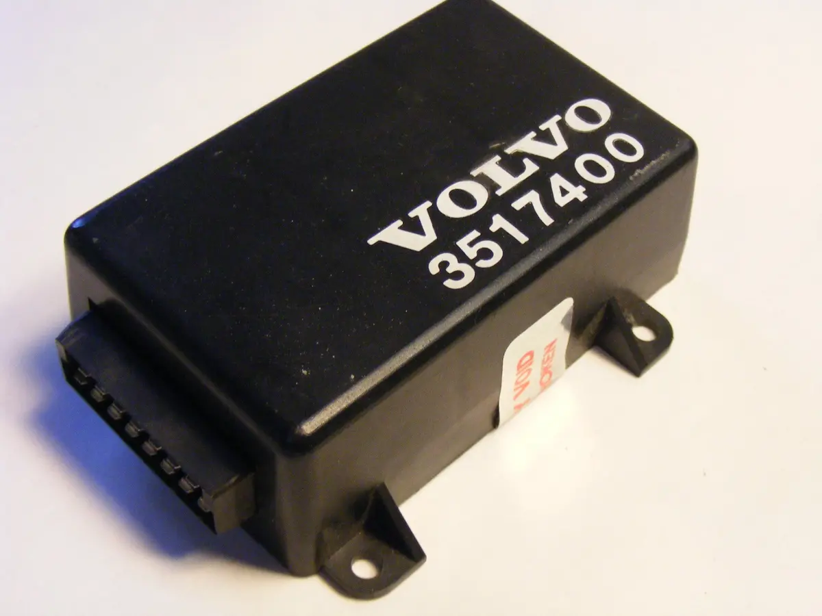 Volvo 240 Cruise Control Unit Brain Ecu Rare! 3517400 1