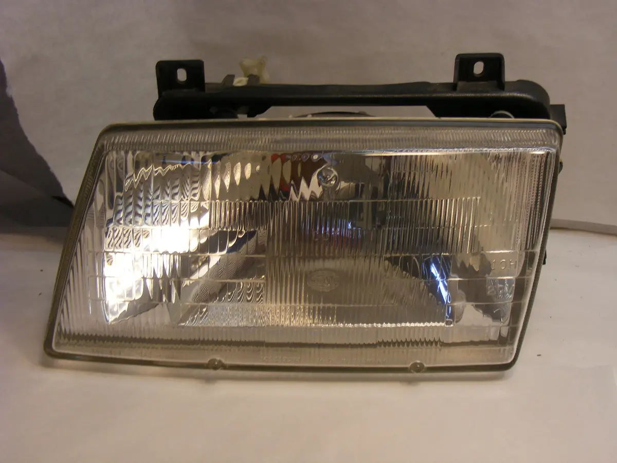 Saab 900 Classic Head Light Driver Side 87 88 89 90 91 92 93 Spg Turbo Rare 4092870 9556010 1