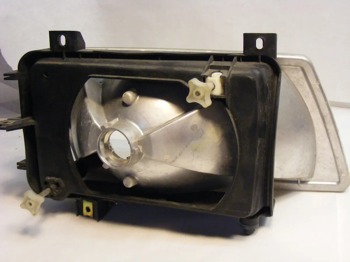Saab 900 Classic Head Light Driver Side 87 88 89 90 91 92 93 Spg Turbo Rare 4092870 9556010 2