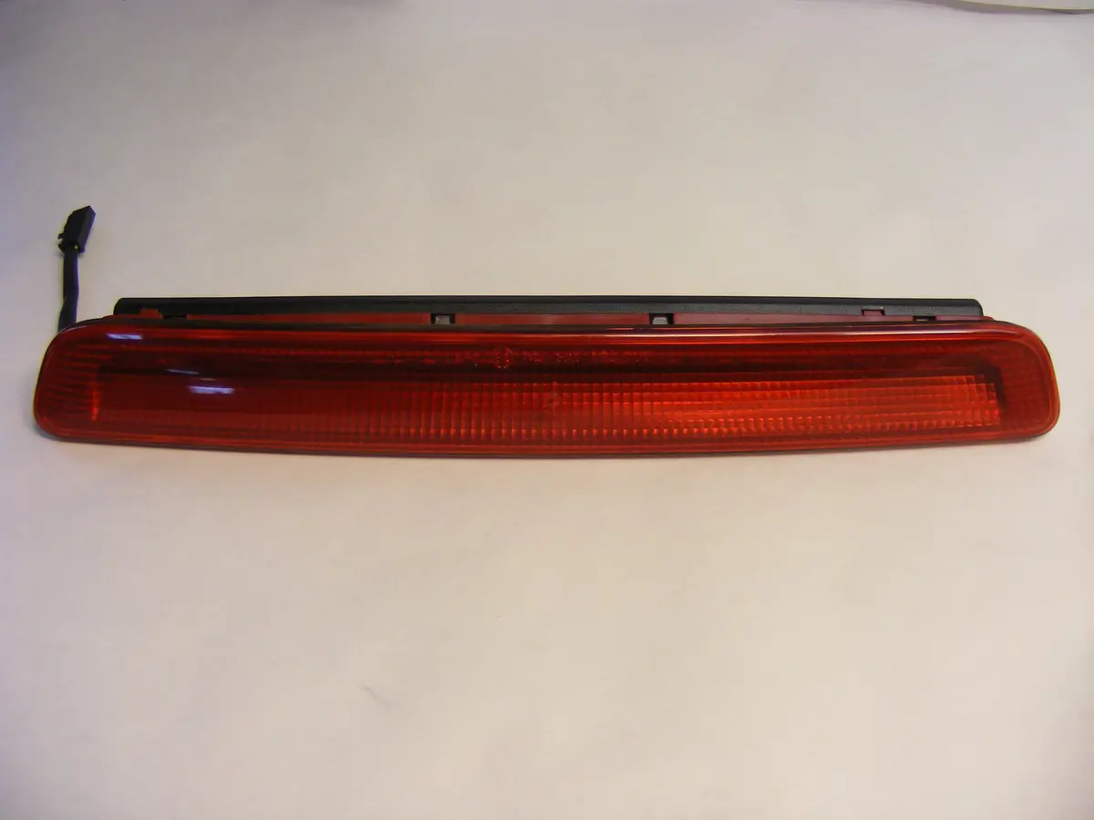 Saab 9-5 Wagon Led 3Rd Brake Light Assembly 4564514 5333430 99 00 01 02 03 04 05 06 07 08 09 1