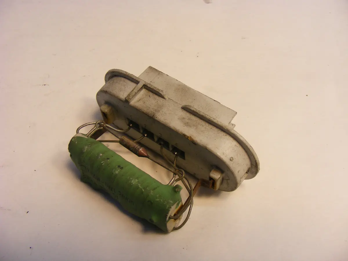 Saab 9000 Manual Climate Control Blower Motor Speed Regulator Resistor 4634564 Fan Speed Control 90 91 92 93 1