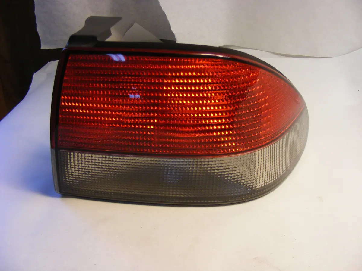 Saab 9-3 Convertible Tail Light Brake Light 4831137 Rh Passenger Side 1