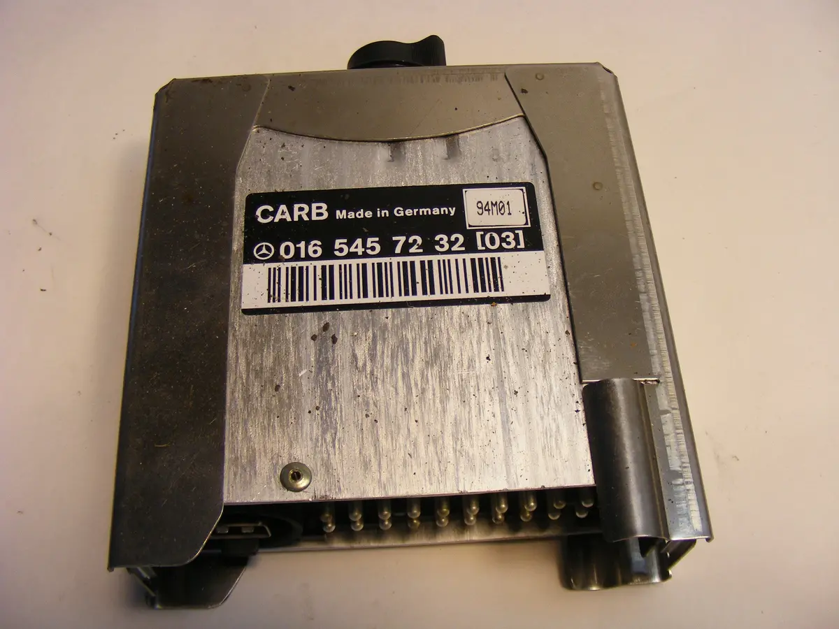 94 95 W202 Mercedes C220 Carb 0261200922 Diagnostic Module 0165457232 Computer 1