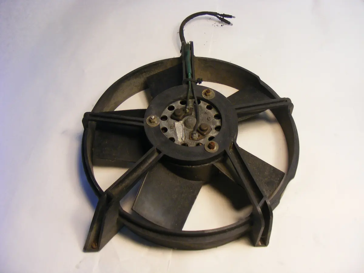 Saab 900 Classic Turbo Bosch Electric Radiator Fan 8594764 8337859 Spg 1
