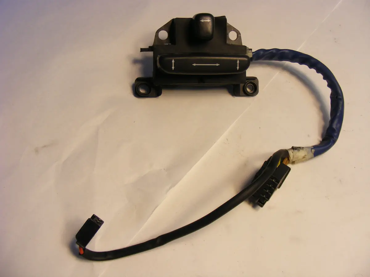 Saab 9-5 95 Right Front Passenger Power Seat Switch 4847067 99 00 01 02 03 04 05 06 07 08 09 1