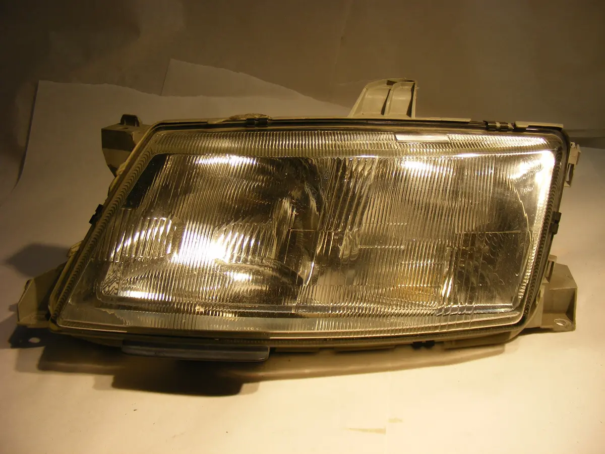 Saab 9-5 98 99 00 01 Valeo Headlight Assembly - Driver Side 5283528 Se Aero Sedan & Wagon Scheinwerfer 1