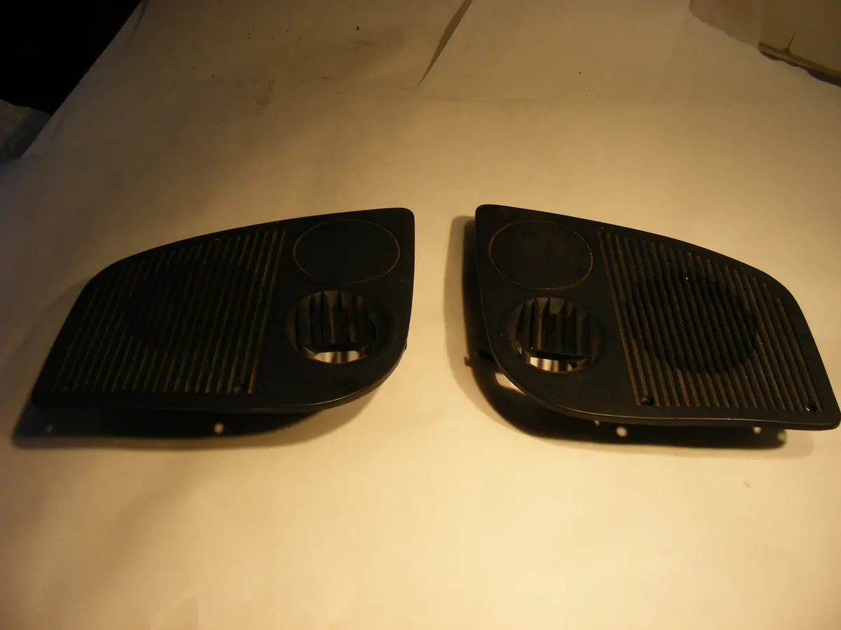 Saab 900 Classic Spg Turbo Dashboard Speaker Grill Set W/ Dash Speaker Driver And Passenger Side Set 9837485 9841818 9837493 9841826 1