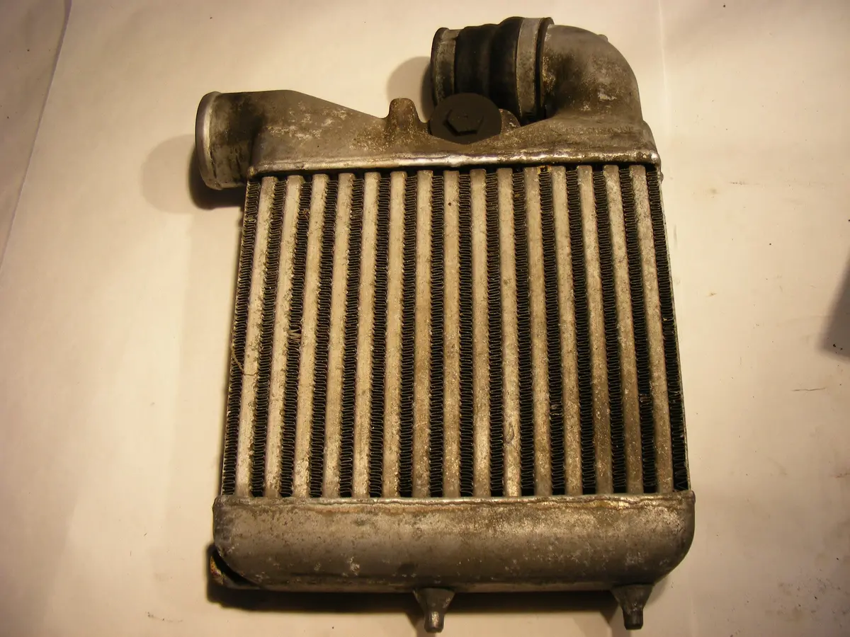 Saab 900 Intercooler Unit, Genuine Blackstone Classic Turbo / Spg 85 900 Spg All Aluminum 7540271 1